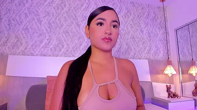 AishaPeyton online show from October 2025 02:58:02 PM