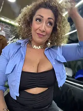 Snapshot of Katti_Barrera chatting on July 2026 07:52:01 PM Katti Barrera online show from July 2026 07:52:01 PM