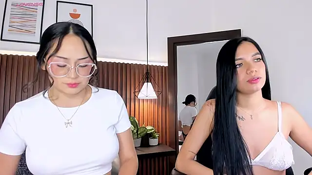 emma white 01 online show from February 2025 02:42:01 AM