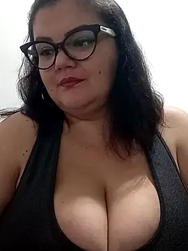 Madisonpalacio online show from October 2025 12:18:01 AM