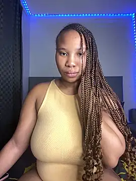 Snapshot of DrippinCaramelCutie chatting on February 2026 08:29:01 PM DrippinCaramelCutie online show from February 2026 08:29:01 PM