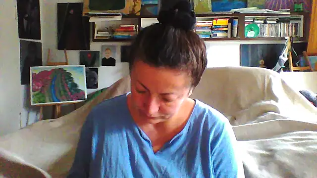 Snapshot of MariaAnaSunshine chatting on October 2025 08:00:02 AM MariaAnaSunshine online show from October 2025 08:00:02 AM