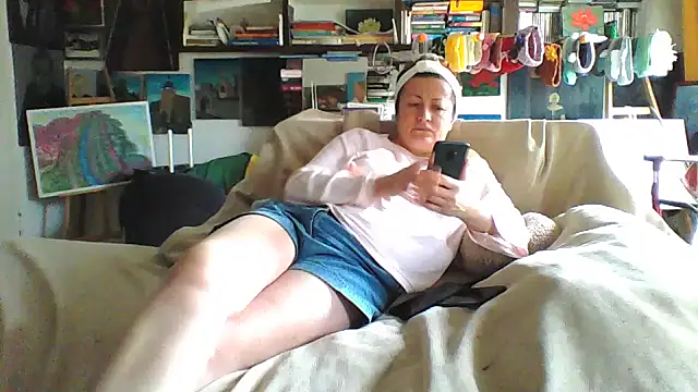 Snapshot of MariaAnaSunshine chatting on November 2025 11:47:01 AM MariaAnaSunshine online show from November 2025 11:47:01 AM