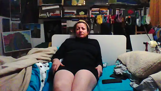 Snapshot of MariaAnaSunshine chatting on November 2025 06:30:02 PM MariaAnaSunshine online show from November 2025 06:30:02 PM