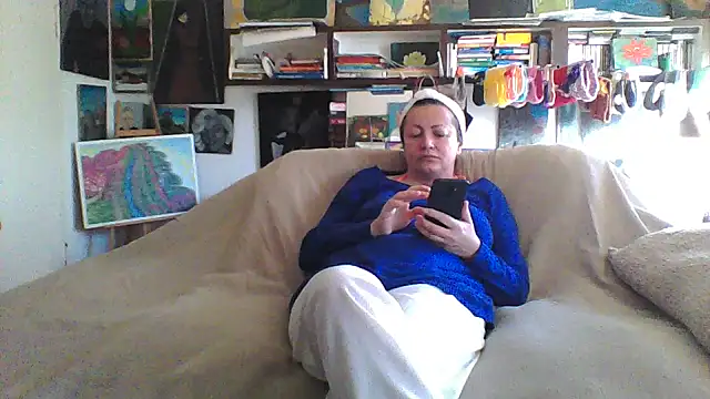 Snapshot of MariaAnaSunshine chatting on November 2025 09:44:02 AM MariaAnaSunshine online show from November 2025 09:44:02 AM