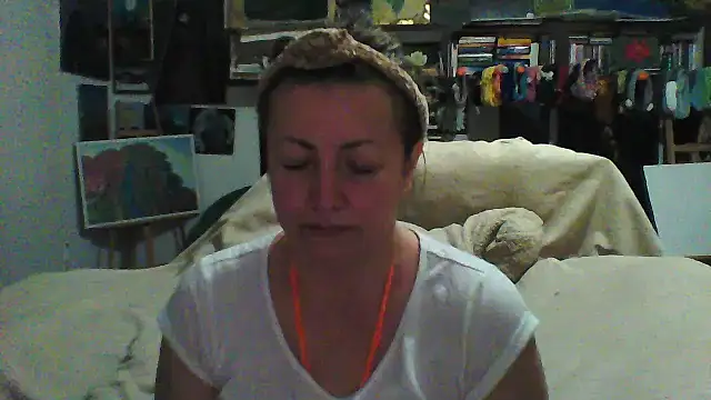 Snapshot of MariaAnaSunshine chatting on November 2025 06:32:01 PM MariaAnaSunshine online show from November 2025 06:32:01 PM
