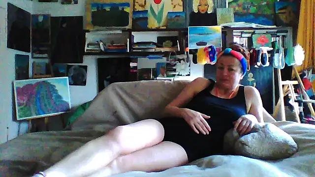 Snapshot of MariaAnaSunshine chatting on December 2025 08:19:01 AM MariaAnaSunshine online show from December 2025 08:19:01 AM