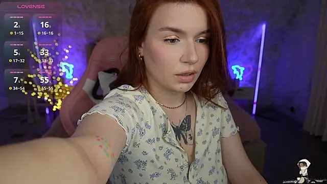 RedShinee online show from January 2025 01:46:01 PM