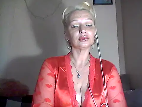 Snapshot of MaryJane441 chatting on May 2026 08:16:01 PM MaryJane441 online show from May 2026 08:16:01 PM