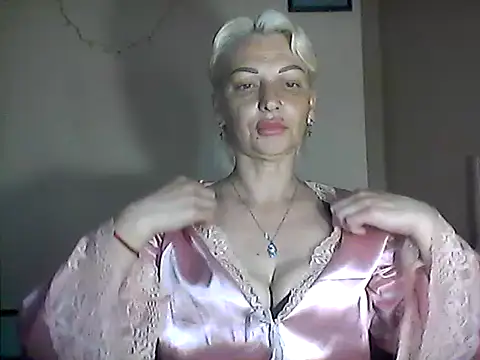Snapshot of MaryJane441 chatting on June 2026 10:38:01 AM MaryJane441 online show from June 2026 10:38:01 AM