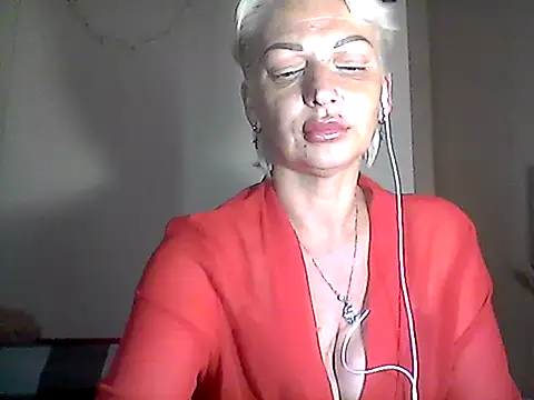 Snapshot of MaryJane441 chatting on June 2026 10:52:02 PM MaryJane441 online show from June 2026 10:52:02 PM