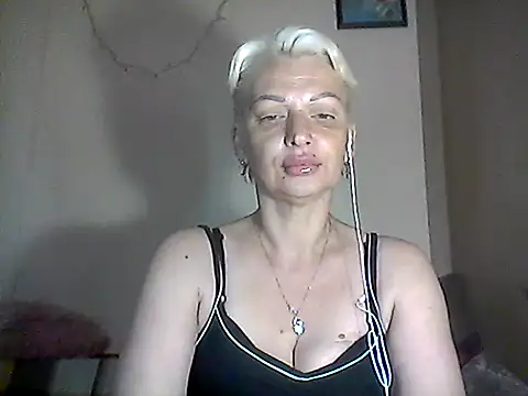 Snapshot of MaryJane441 chatting on June 2026 09:22:02 AM MaryJane441 online show from June 2026 09:22:02 AM