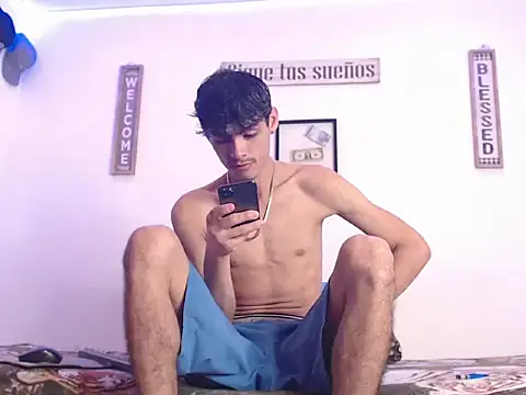 Snapshot of harrytomson_1 chatting on January 2025 01:08:01 AM harrytomson 1 online show from January 2025 01:08:01 AM