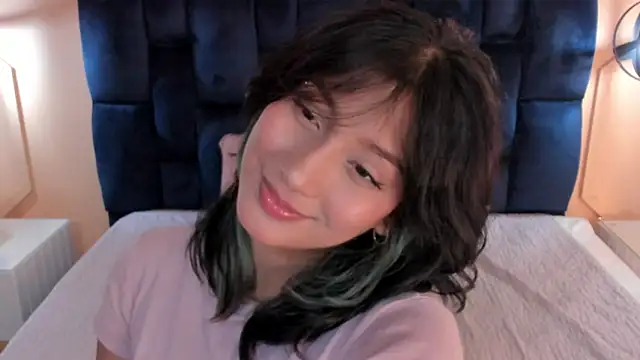 Snapshot of Yazmin_rouse chatting on January 2025 12:59:02 PM Yazmin rouse online show from January 2025 12:59:02 PM