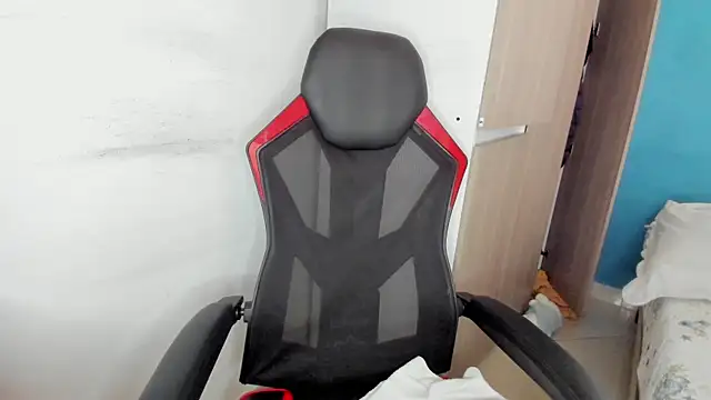 AndresChuboi online show from December 2025 02:57:02 PM