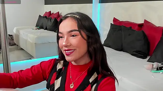 Snapshot of scarlet_castro chatting on January 2025 11:54:02 AM scarlet castro online show from January 2025 11:54:02 AM