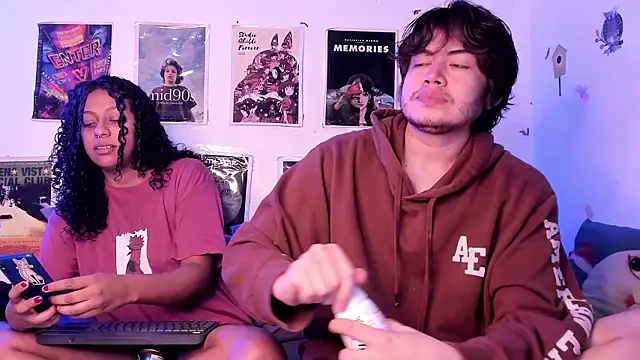 hothoneychile online show from March 2026 04:20:01 AM