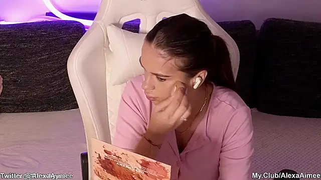 AlexaAimee online show from March 2026 03:58:02 AM