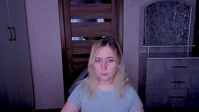 Kristy-Max online show from June 2026 08:57:01 PM