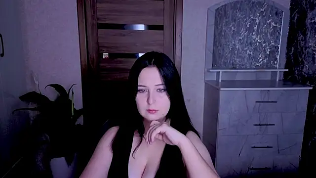 Kristy-Max online show from July 2026 08:47:02 PM