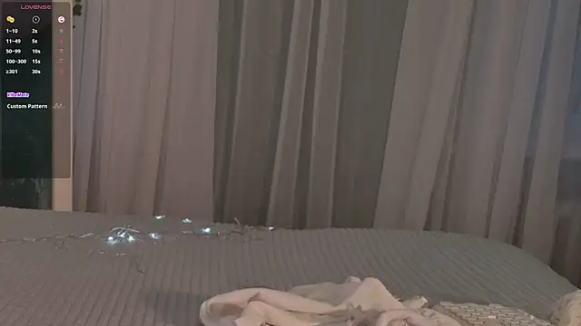 SunnyRisha online show from October 2025 05:24:01 AM