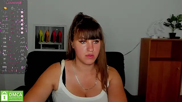 Snapshot of Amali_Ivanna_smit chatting on September 2025 11:32:02 AM Amali Ivanna smit online show from September 2025 11:32:02 AM