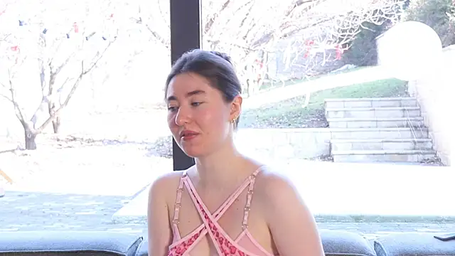 Snapshot of GentleSparkMay chatting on December 2024 09:44:02 AM GentleSparkMay online show from December 2024 09:44:02 AM