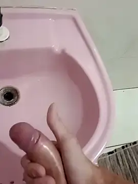 Snapshot of Pauzudoooootk chatting on February 2026 12:48:01 AM Pauzudoooootk online show from February 2026 12:48:01 AM