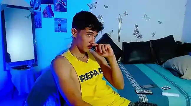 cristofer 988 online show from March 2025 01:36:02 AM