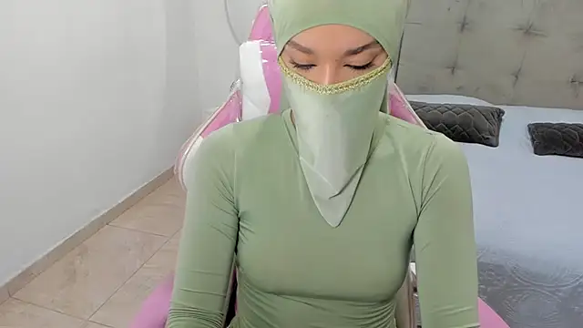 Hanaa latif online show from December 2024 07:24:02 PM