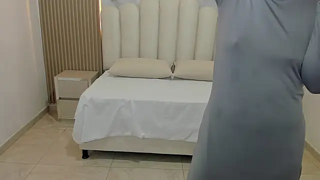 Hanaa latif online show from January 2025 12:18:01 PM