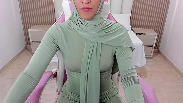 Hanaa latif online show from February 2025 03:09:01 PM