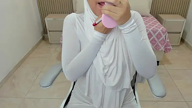 Hanaa latif online show from March 2025 12:14:02 PM