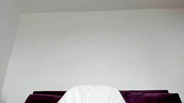 hornyemma   online show from October 2025 07:42:02 AM