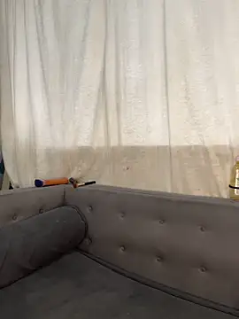 Cocowett online show from November 2025 12:49:02 PM