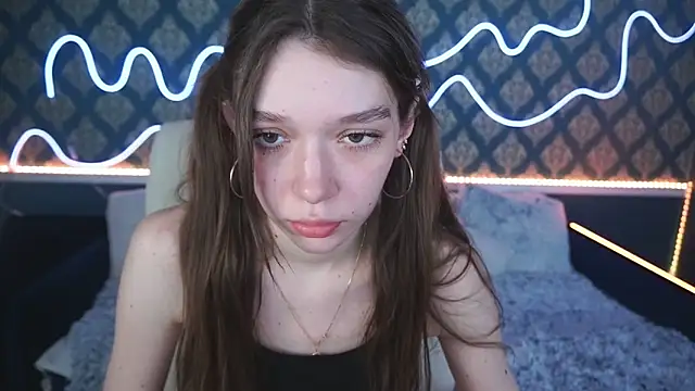 Snapshot of Cherry_Wipe chatting on December 2024 05:00:01 PM Cherry Wipe online show from December 2024 05:00:01 PM