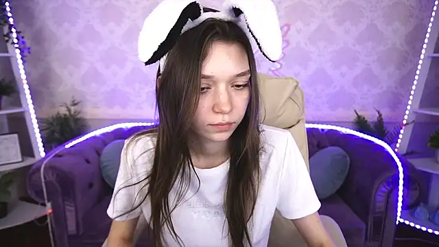 Snapshot of Cherry_Wipe chatting on January 2025 04:34:02 PM Cherry Wipe online show from January 2025 04:34:02 PM