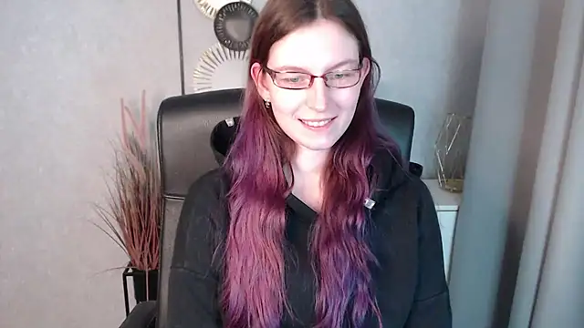 emmaxDelight online show from January 2025 12:41:01 PM