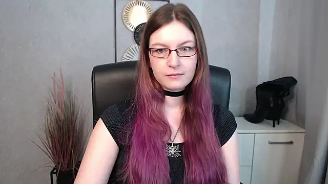 emmaxDelight online show from March 2025 10:46:01 AM