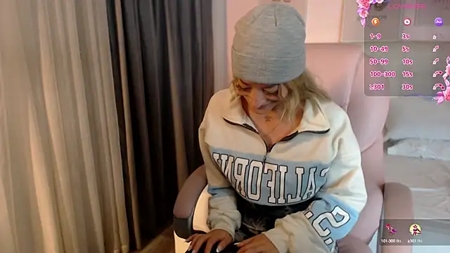 zoe jones13 online show from February 2025 03:21:01 AM