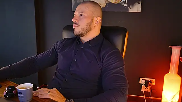 AngeloEric online show from October 2025 11:58:02 AM