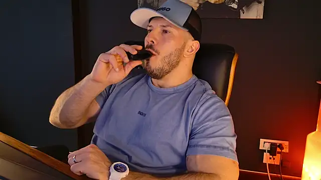 AngeloEric online show from February 2026 12:25:01 PM