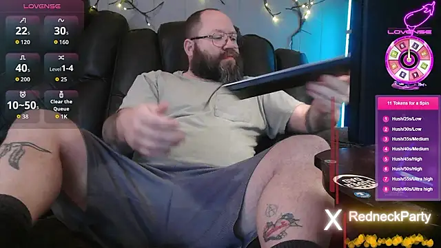 RedneckWants2PlayNow online show from February 2026 01:18:01 PM