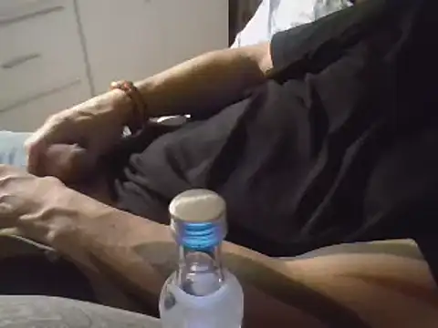 Snapshot of armdy371 chatting on December 2024 05:47:01 AM armdy371 online show from December 2024 05:47:01 AM