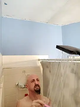 Snapshot of armdy371 chatting on January 2025 04:23:02 PM armdy371 online show from January 2025 04:23:02 PM