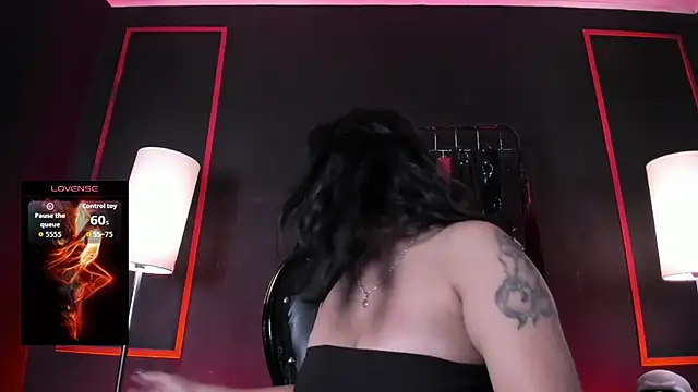 Carolina Arias online show from April 2026 07:44:01 PM