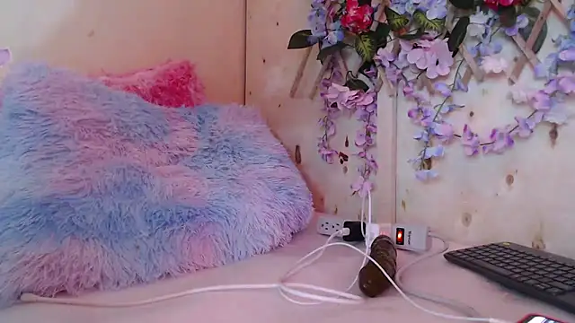 Snapshot of Gianna_cute_ chatting on November 2025 03:10:02 AM Gianna cute online show from November 2025 03:10:02 AM