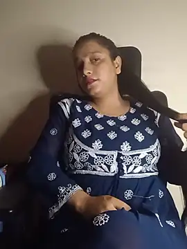 Simran-Kaur143 online show from July 2026 10:07:02 AM