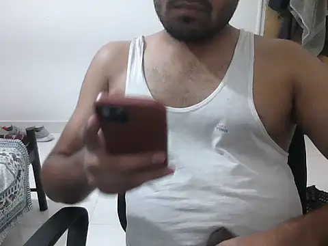 Snapshot of WildDick0007 chatting on December 2024 05:54:02 PM WildDick0007 online show from December 2024 05:54:02 PM