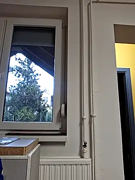 allinqueen online show from October 2025 02:50:02 PM